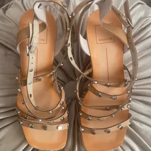 🎀 Dolce Vita Studded Espadrilles Wedge Sandals Gorgeous color Size 7.5 euc