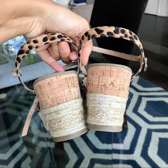 🆕 FERGALICIOUS LEOPARD PRINT WEDGED SANDALS!
