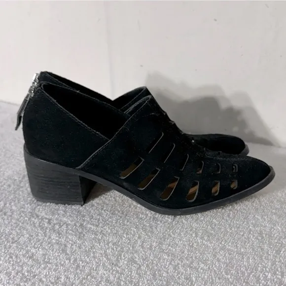 1. State Llee Black Portogallo Leather Cutout Pointed Toe Slip On Ankle Boots 9