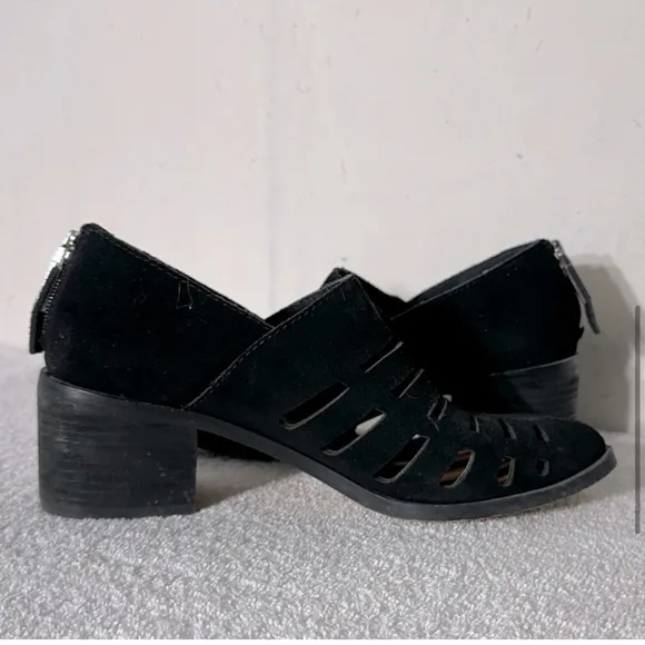1. State Llee Black Portogallo Leather Cutout Pointed Toe Slip On Ankle Boots 9