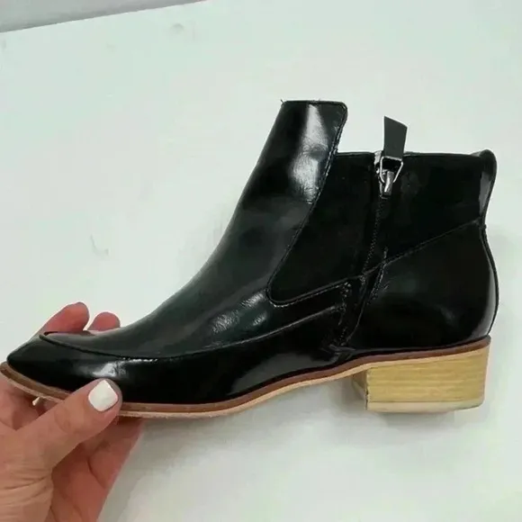 10 Crosby Derek Lam Black Leather Point Toe Block‎ Heel Ankle Boots