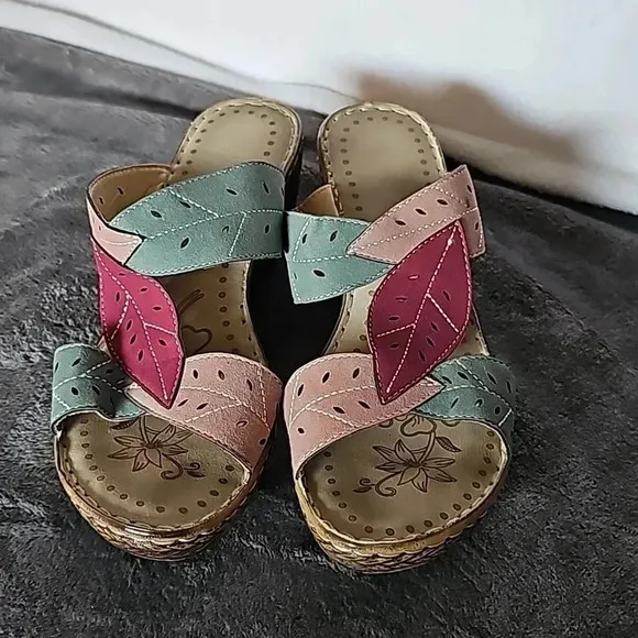 (2 pairs)Nature Breeze Platform Slip On Sandals Size size 7.5