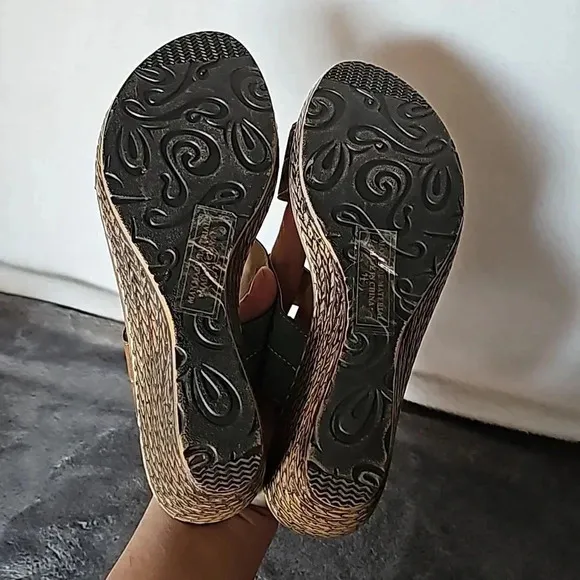 (2 pairs)Nature Breeze Platform Slip On Sandals Size size 7.5