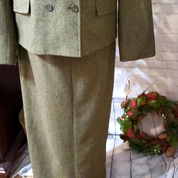 2 piece Lauren Ralph Lauren Olive Woolmark Skirt Suit NWT