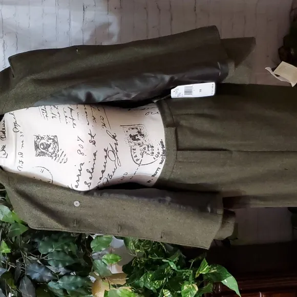 2 piece Lauren Ralph Lauren Olive Woolmark Skirt Suit NWT