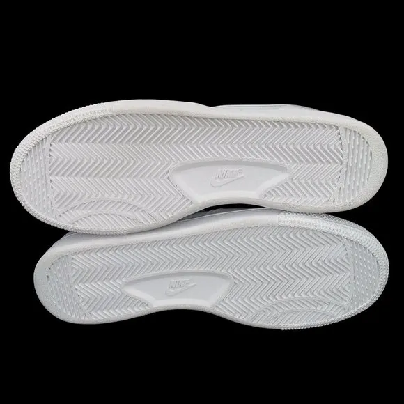 2005 Nike Air Zoom Infiltrator Sneakers Size 13 White Basketball #311191-111