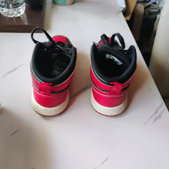 2020 Nike Air Jordan Retro 1 &quot;Banned&quot; Black/Red Toddler Shoes Size 9