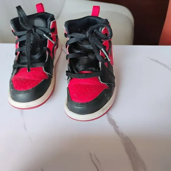 2020 Nike Air Jordan Retro 1 &quot;Banned&quot; Black/Red Toddler Shoes Size 9