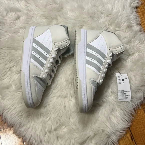 Adidas Break Start Mid J Basketball Sneakers Size 4 NIB NWT