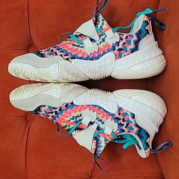 adidas Men's Trae Young 1 Basketball Sneakers from Finish Line Size 7