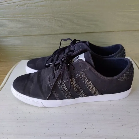 Adidas Seeley Black 3 Stripe Snakeskin Skater Shoes Athletic Sneakers Mens 12