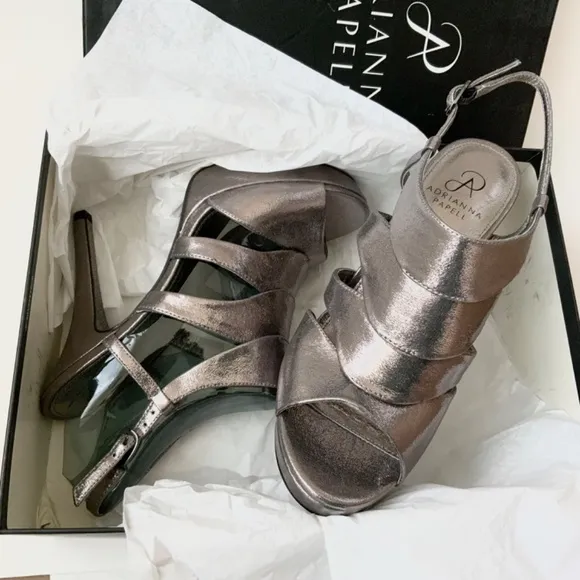 Adrianna Papell Marlene Metallic Silver Platform Sandal Stiletto Heels Pumps 8.5