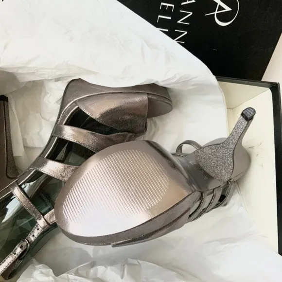 Adrianna Papell Marlene Metallic Silver Platform Sandal Stiletto Heels Pumps 8.5