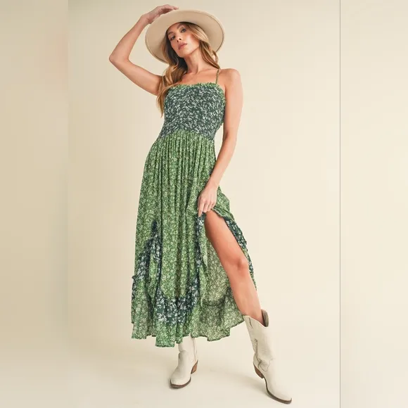 Aemi   Co Ditsy Floral Ruffled Hem Maxi Cami Dress
