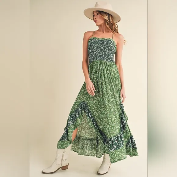 Aemi   Co Ditsy Floral Ruffled Hem Maxi Cami Dress