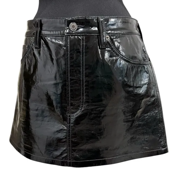 AGOLDE Liv Skirt | Recycled Patent Leather Mini in Black | Size 30