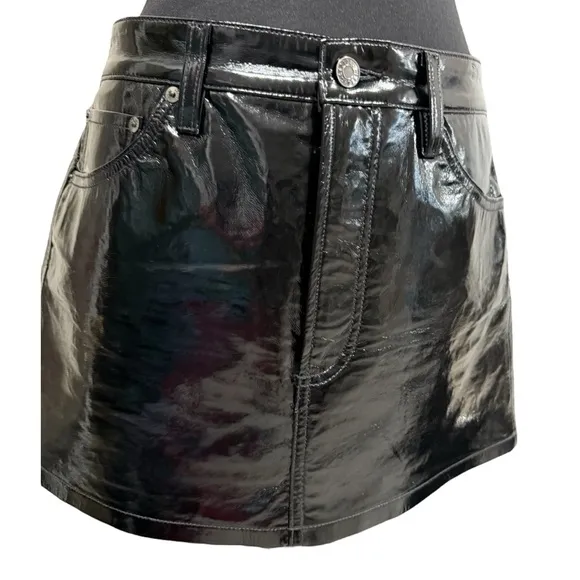AGOLDE Liv Skirt | Recycled Patent Leather Mini in Black | Size 30