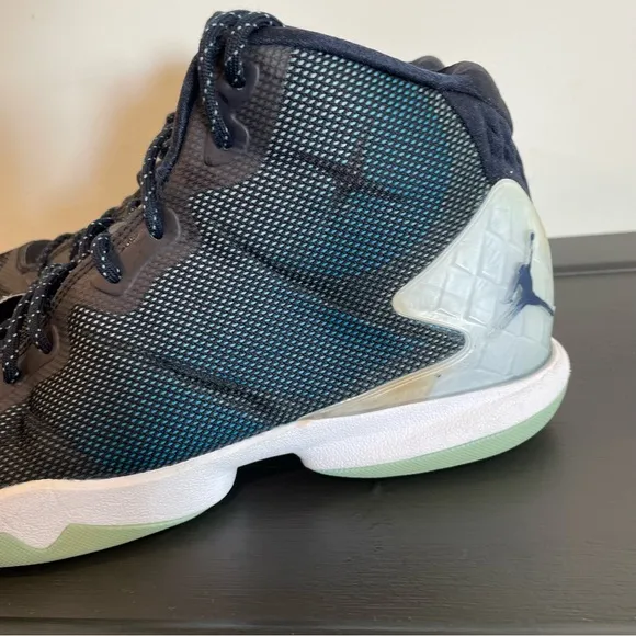 Air Jordan Super.Fly 4 Basketball Sneakers - Size 8