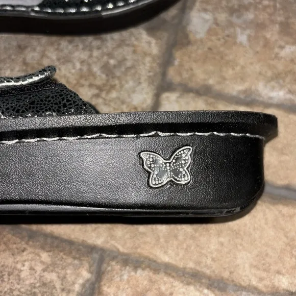 Alegria Leather upper Black Sandals Velcro straps women’s size 41.