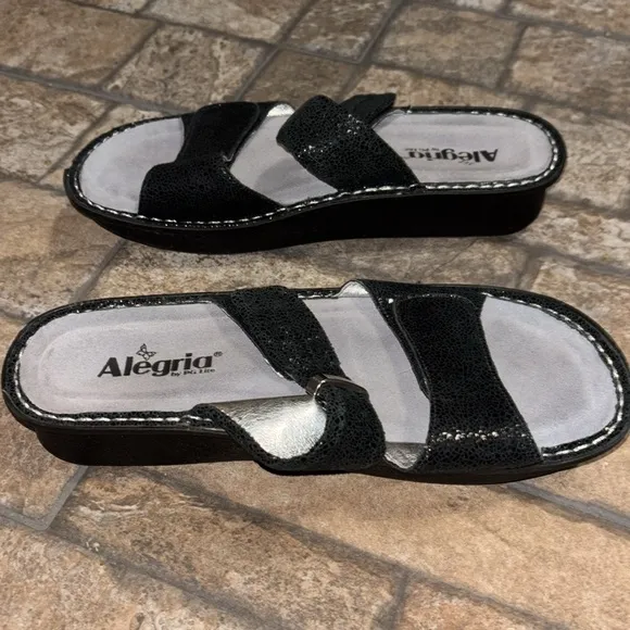 Alegria Leather upper Black Sandals Velcro straps women’s size 41.
