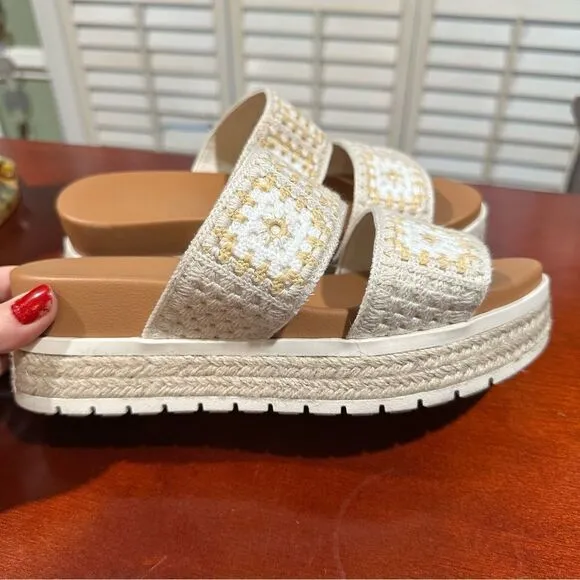Altar’d State Elleni Crochet Sandals Size 7.5