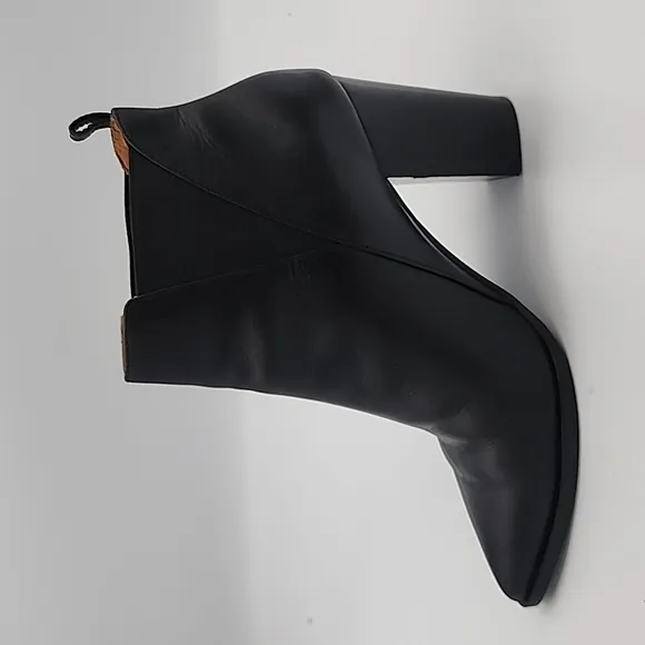&amp; Other Stories Black Leather High Block-Heeled Ankle Boots w/Pointed Toe, 38