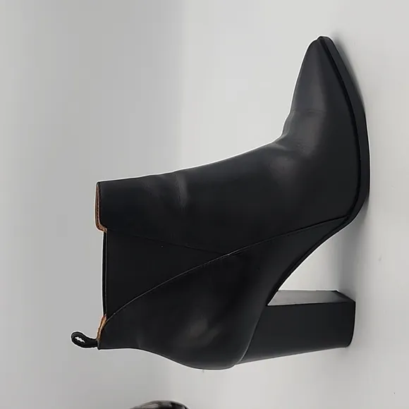 &amp; Other Stories Black Leather High Block-Heeled Ankle Boots w/Pointed Toe, 38