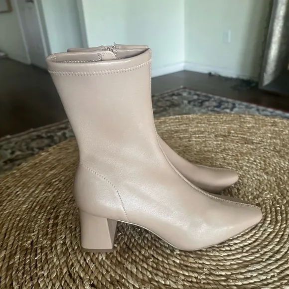 &amp; OTHER STORIES Heeled Leather Sock Boots Sz 8 NWOT