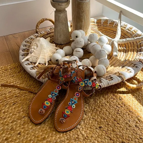 Anthropologie NWT laidback London Tribal hand beaded Leather Sandal Day&amp;evening