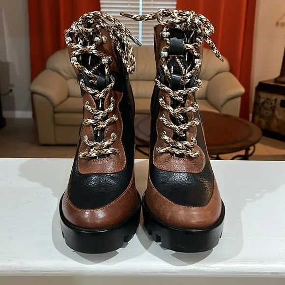 Antonio Melani Penn Leather and Fabric Ankle Boots Chunky Lug Sole Heel Size 8.5