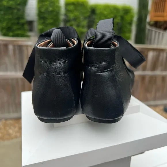 AOI Age of innocence sz 26 Jane black leather lace bootie