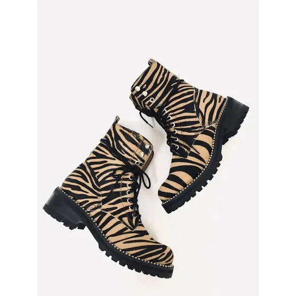 Aqua Tiger Print Jax Studded Hiker Combat Boots Lace Up Calf Hair Boho Gypsy 7