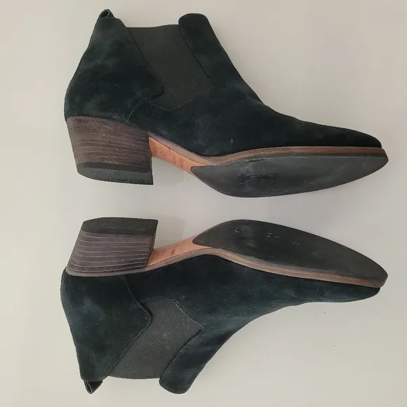 Aquatalia Black Suede Chelsea Ankle Boots with Stacked Chunky Low Heel, Size 8½