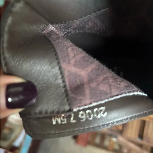 Aquatalia Prisilla Suede Stylish Black Ankle Boots