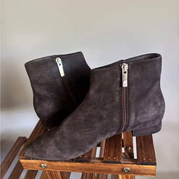 Aquatalia Prisilla Suede Stylish Black Ankle Boots