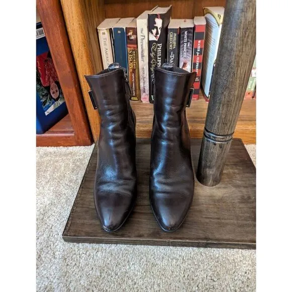 Aquatalia vera gomma Italian made leather ankle boots euc sz 8.5