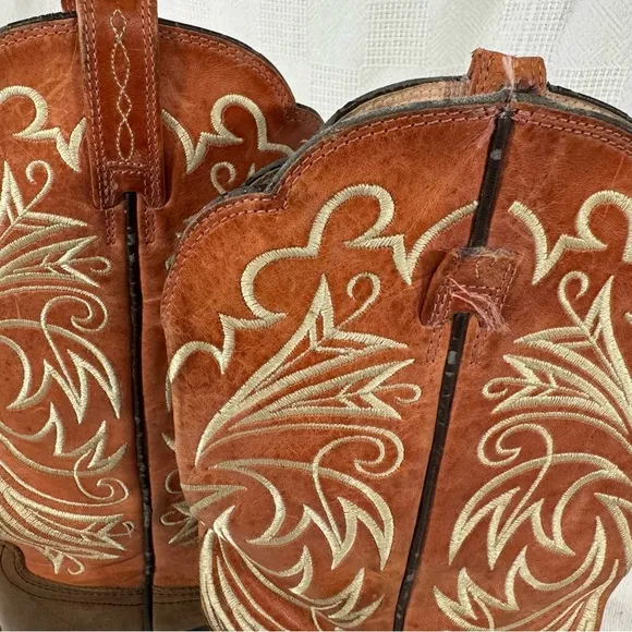 Ariat Heritage Western Boots 7 B Cocoa Rose Snip Toe Embroidered Cowgirl