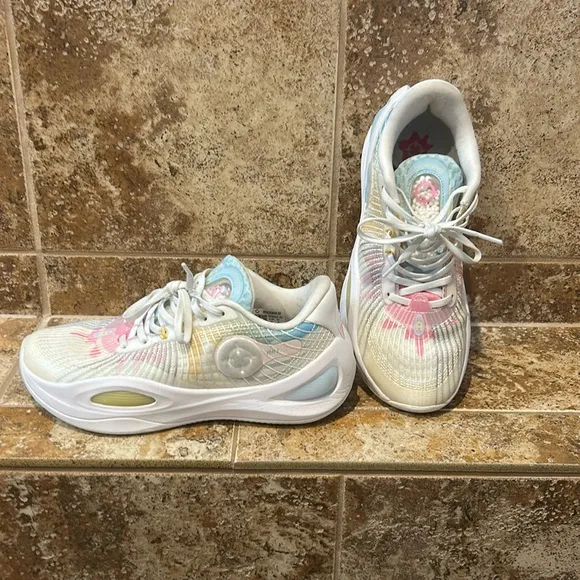 Austin Reaves Rigorer AR 1 limited edition basketball sneakers size 9