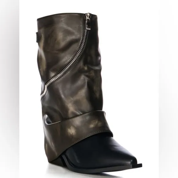 AZALEA WANG Brown Distressed Vegan Leather Slouchy Boots