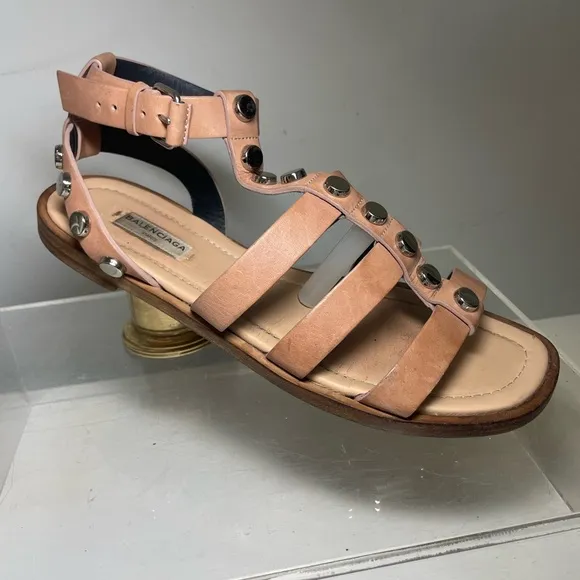 Balenciaga studed gladiador sandals nude laather sz 39.5 made in italy