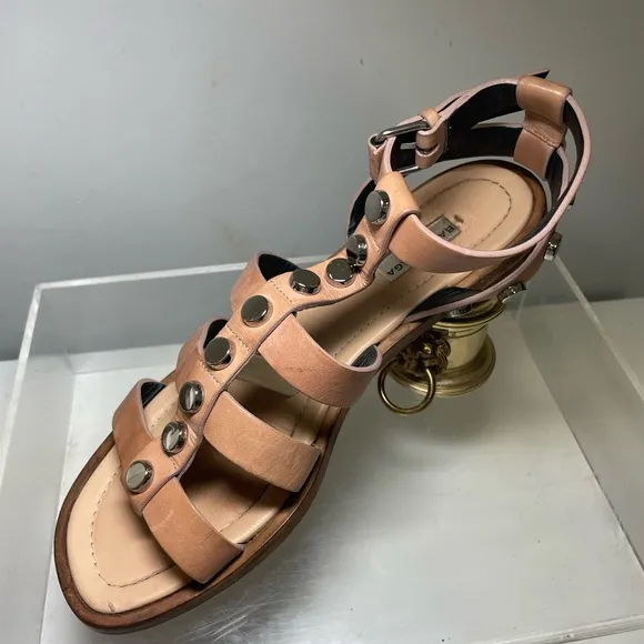 Balenciaga studed gladiador sandals nude laather sz 39.5 made in italy