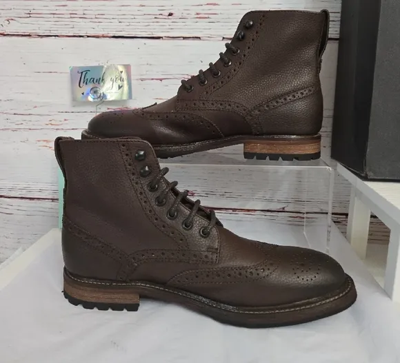 Banana Republic Vernan Brown Leather Mens  Boots Size 7