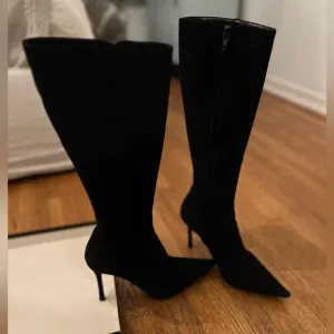 Barney’s Black Suede Knee length stiletto pointed toe black boots