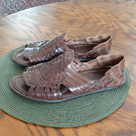 BED STU Brown Huarachi Woven Leather Sandals Size 10