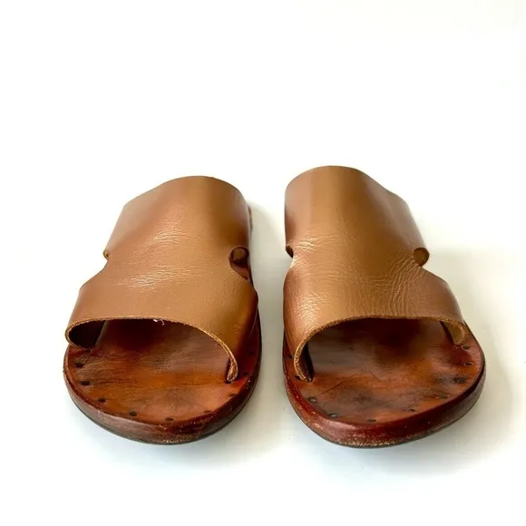 Beek Blackbird Bronze Gold Metallic Leather Slide Sandals Size 5