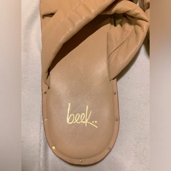 Beek Dovetail Tan Leather Crisscross Sandals size 11
