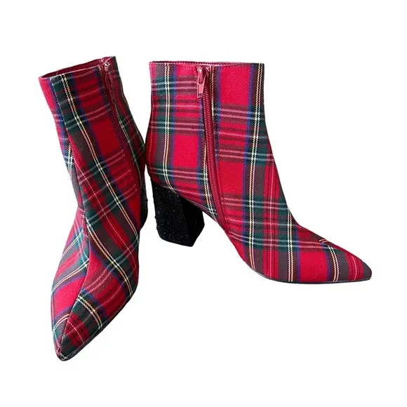 Betsey Johnson Kassie Plaid Ankle Boots with Black Beaded Heel Size 8