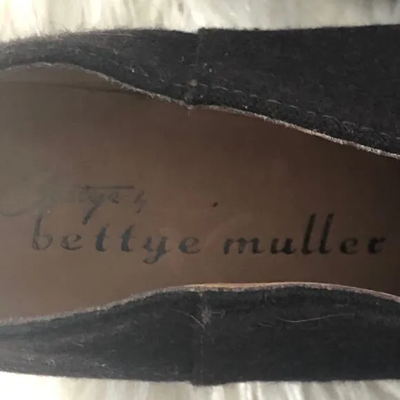 Bettye by Bettye Muller Quill Wool Pointy Toe Purple Ankle Boots size 8.5