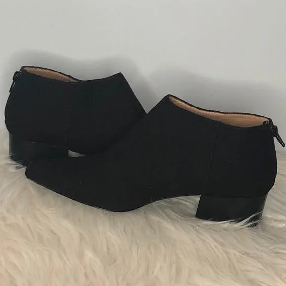Bettye by Bettye Muller Quill Wool Pointy Toe Purple Ankle Boots size 8.5