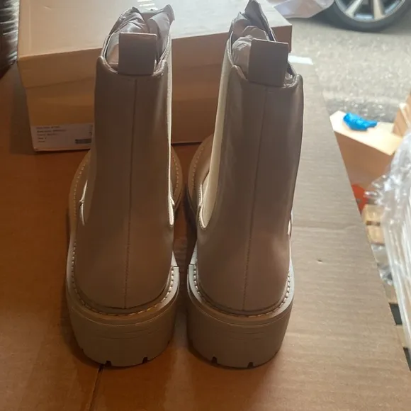 Billini Wrenley Boots white chunky